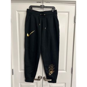 Nike Jogging Suit Joggers